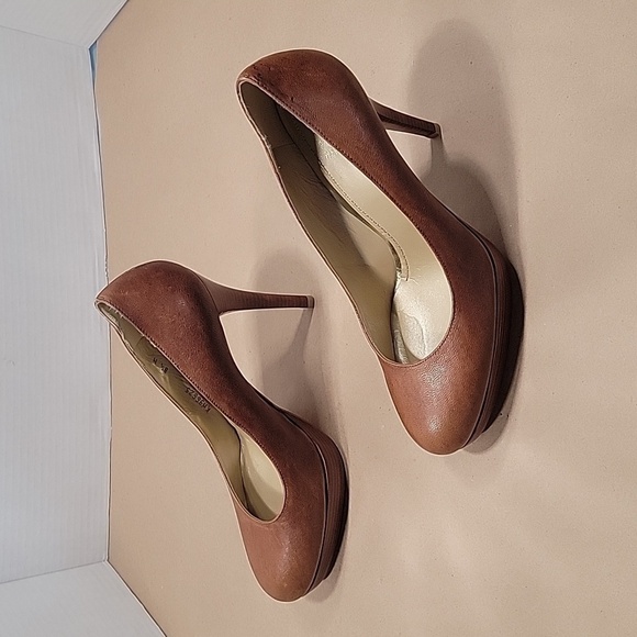 Stuart Weitzman, Size 8.5 Platform Stiletto Heels, Tan Leather - Picture 9 of 12